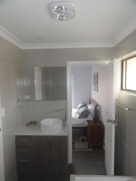 Prime Location & Spacious Adelaide Kültér fotó